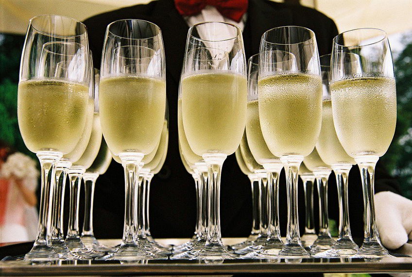 Шампанское на день рождение в Крыму