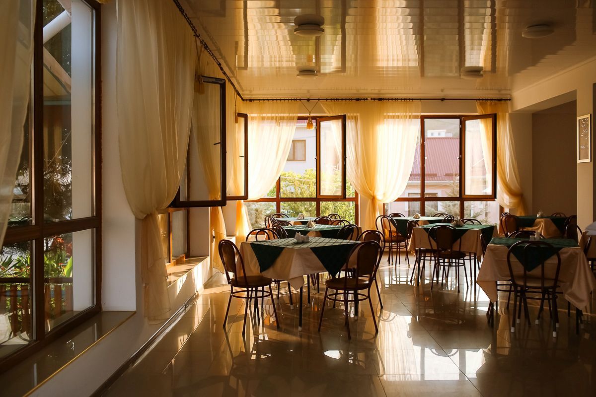 Интерьер кафе отеля Сейт-Неби в Курортном в Феодосии, Крым