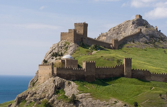Генуэзская крепость недалеко от Феодосии
