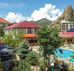 Отель “Сейт-Неби” с бассейном в Феодосии - это лучшее место для отдыха в Крыму